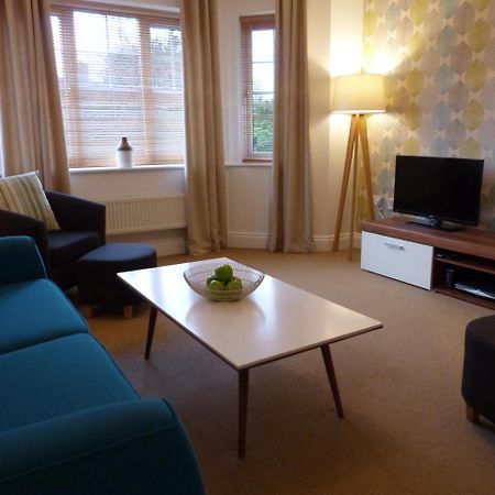 St Raphael House, City Centre Charming Apartments Basingstoke Kültér fotó